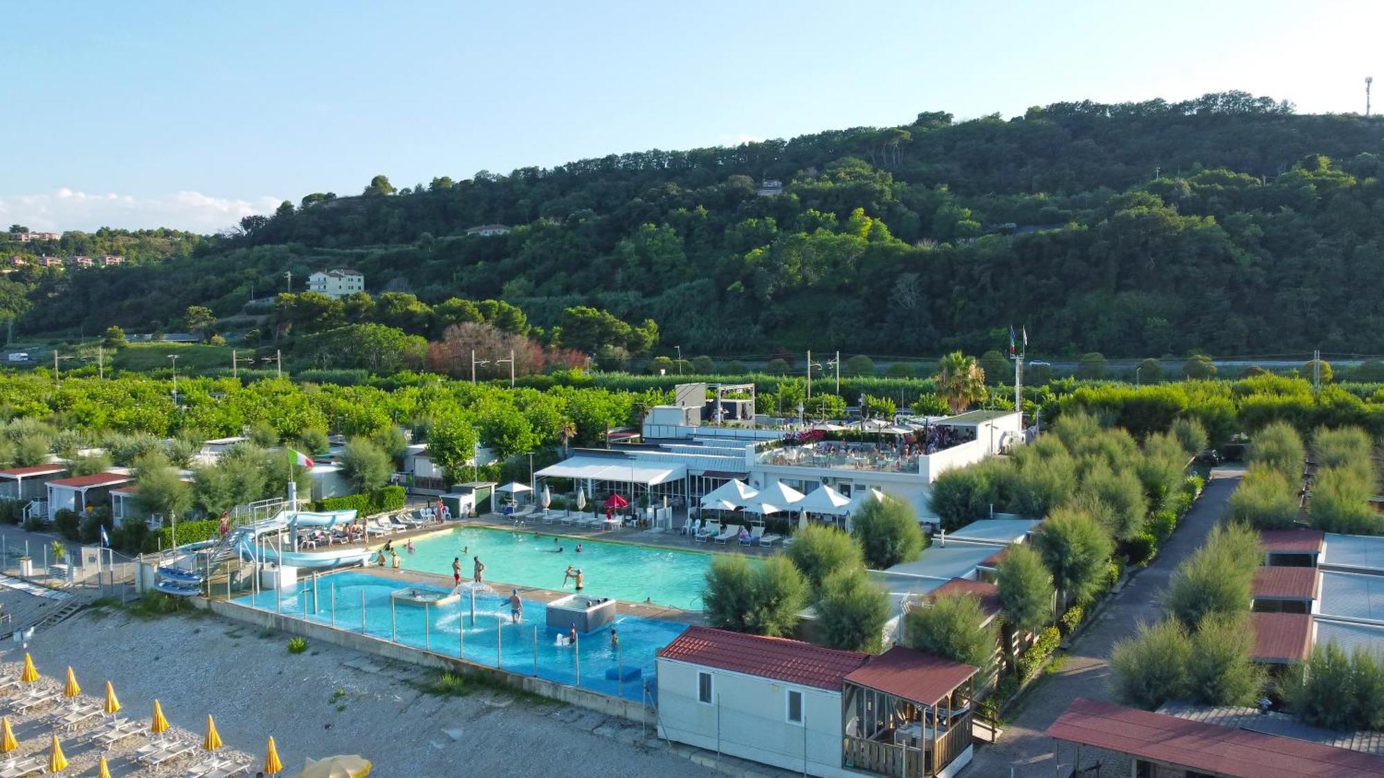 Girasole Eco Family Village Marina Palmense Exterior foto